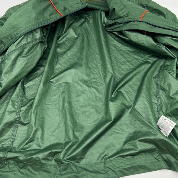 NIKE UNIVERSITY OF MIAMI HURRICANES STORM-FIT MENS SIZE MEDIUM JACKET - Picture 8 of 15